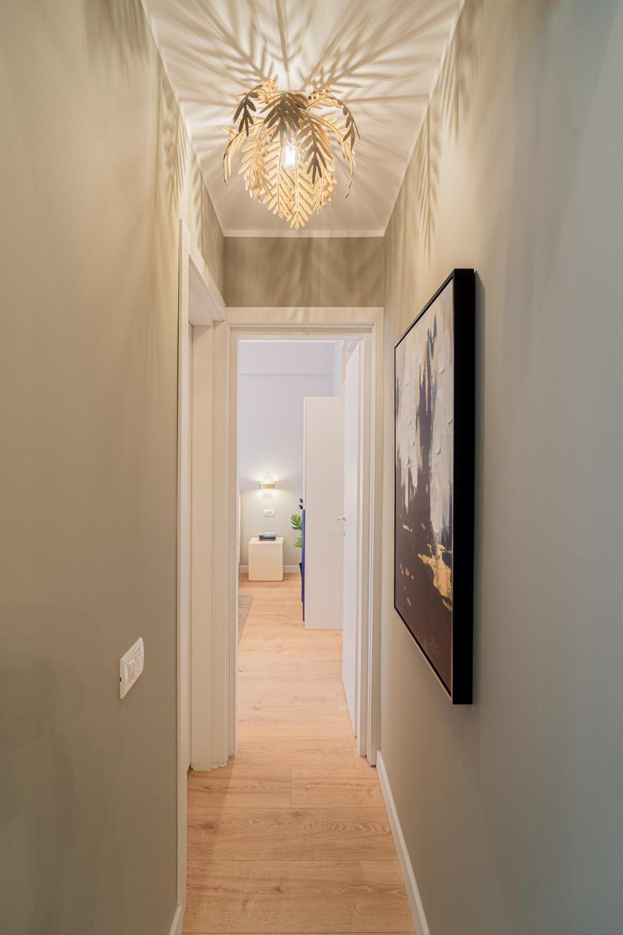 Stunning 2br With Balcony On Piata Universitatii * Bukarest